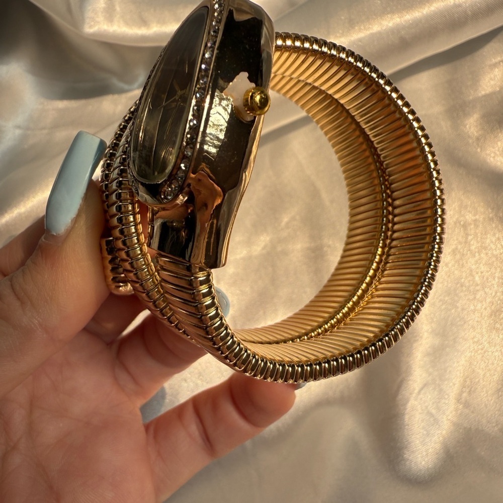 Serpenti serpent Gold and wine red Women's  Watch - Picture 5 of 8